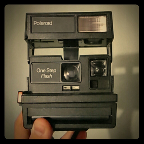 Polaroid camara - Picture 1 of 5